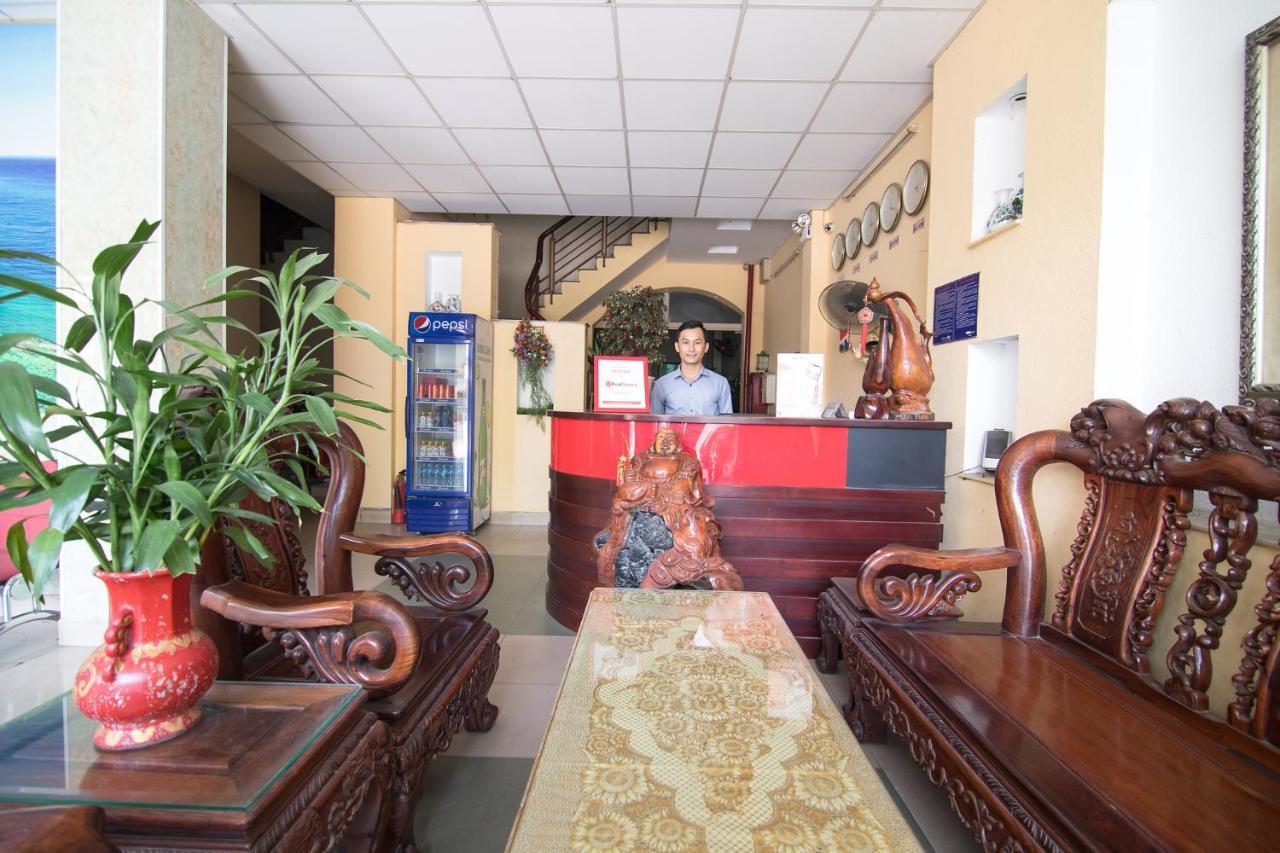 Reddoorz Plus Near Aeon Mall Tan Phu 2 胡志明市 外观 照片