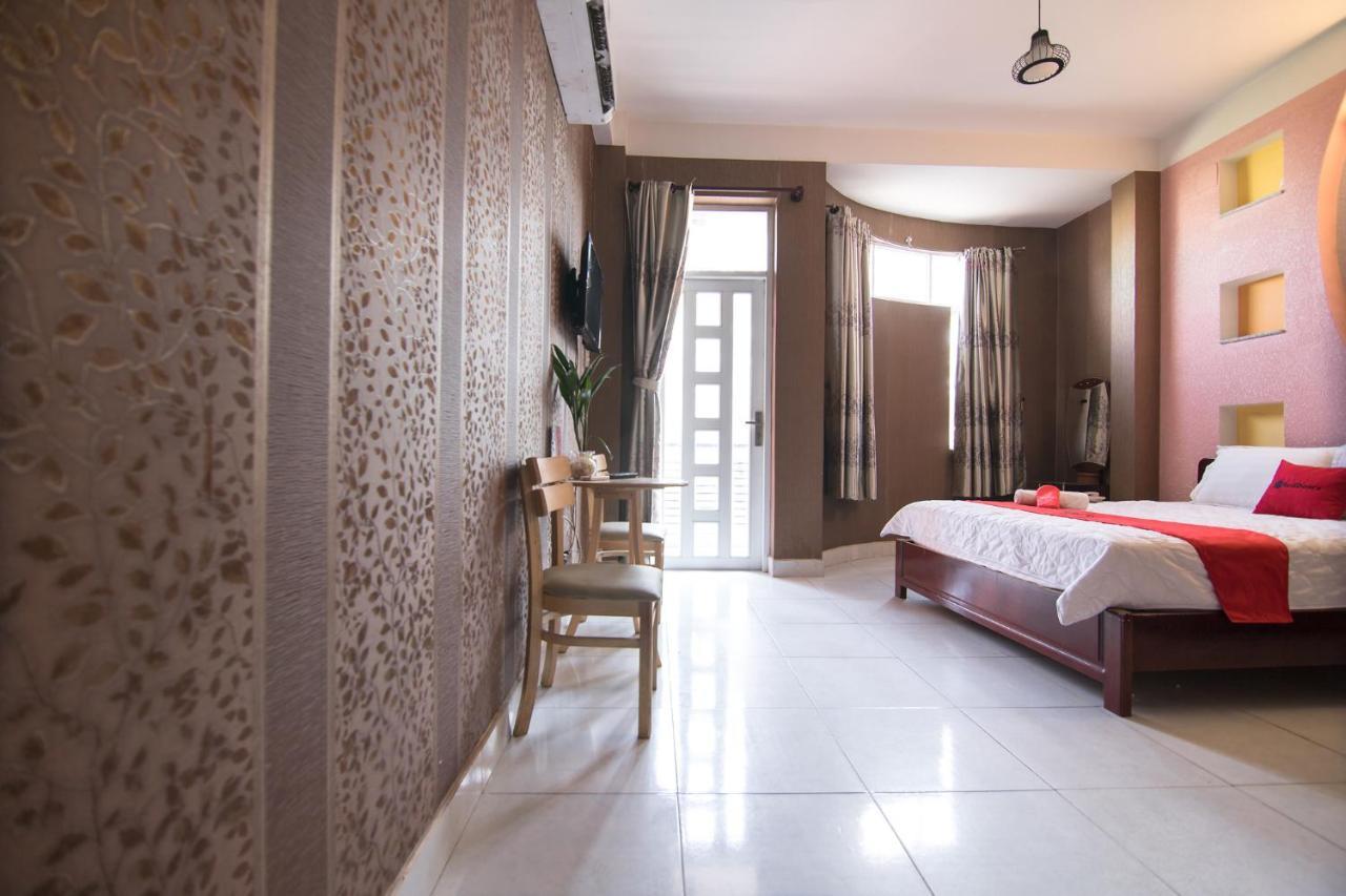Reddoorz Plus Near Aeon Mall Tan Phu 2 胡志明市 外观 照片
