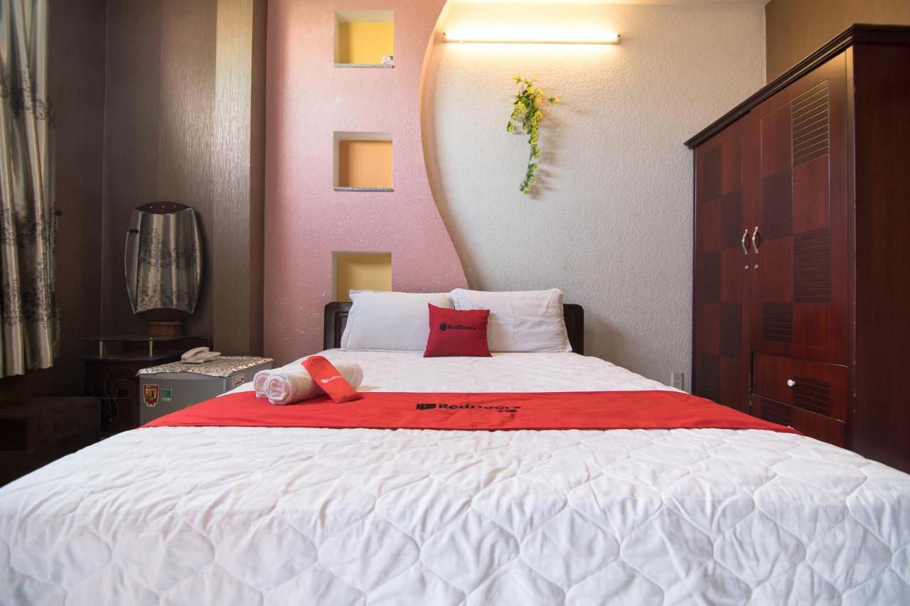 Reddoorz Plus Near Aeon Mall Tan Phu 2 胡志明市 外观 照片