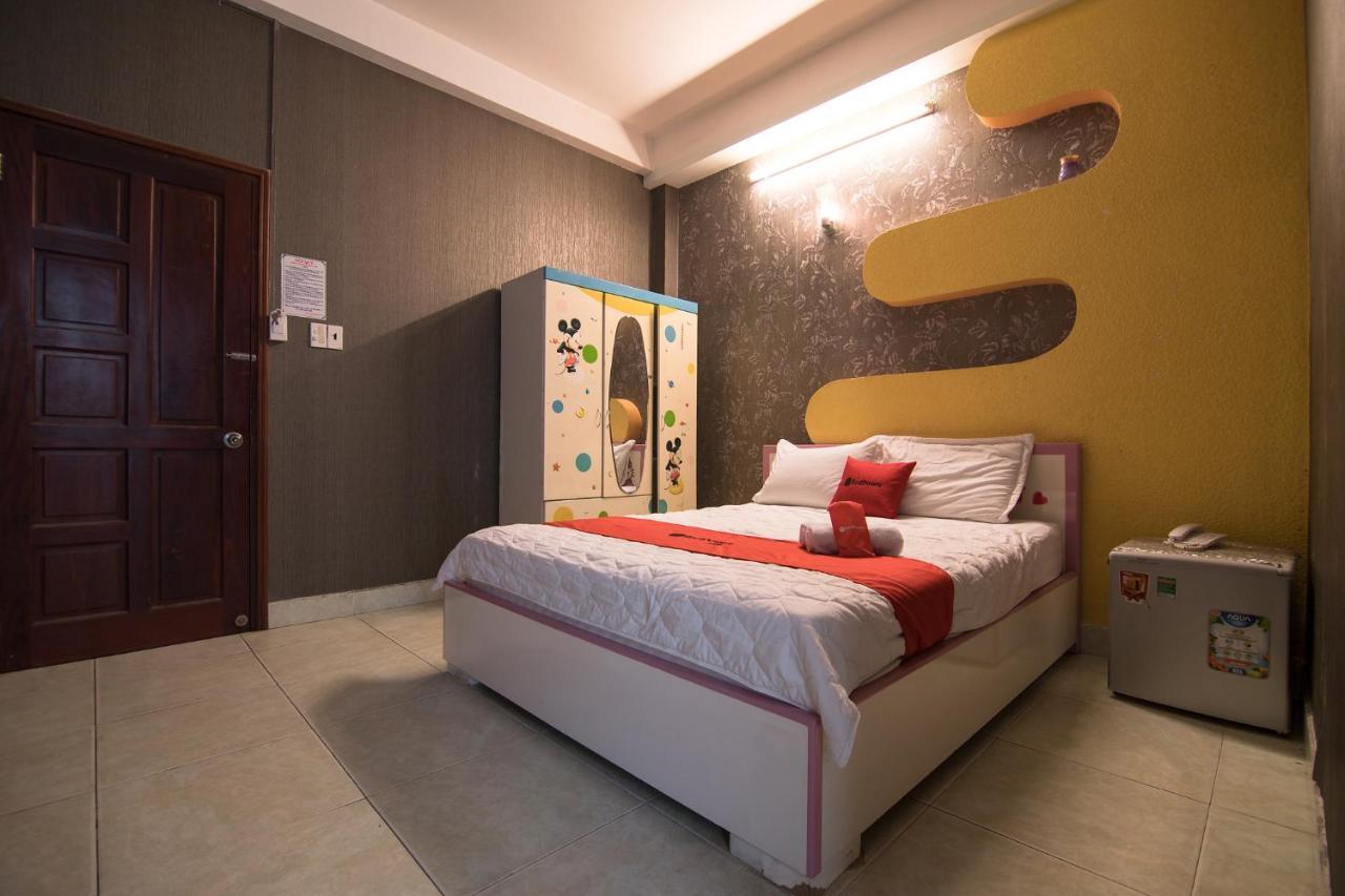 Reddoorz Plus Near Aeon Mall Tan Phu 2 胡志明市 外观 照片