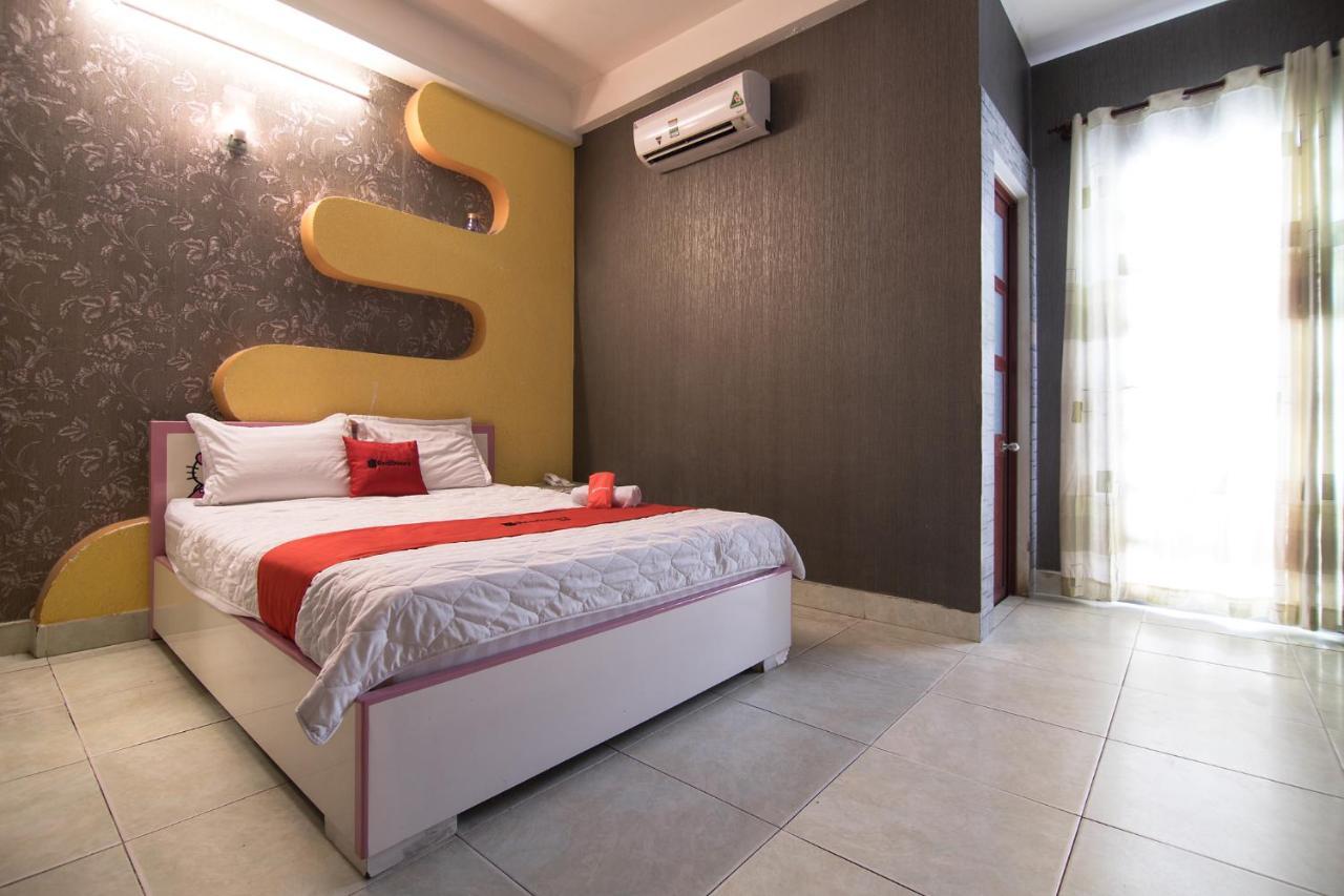 Reddoorz Plus Near Aeon Mall Tan Phu 2 胡志明市 外观 照片