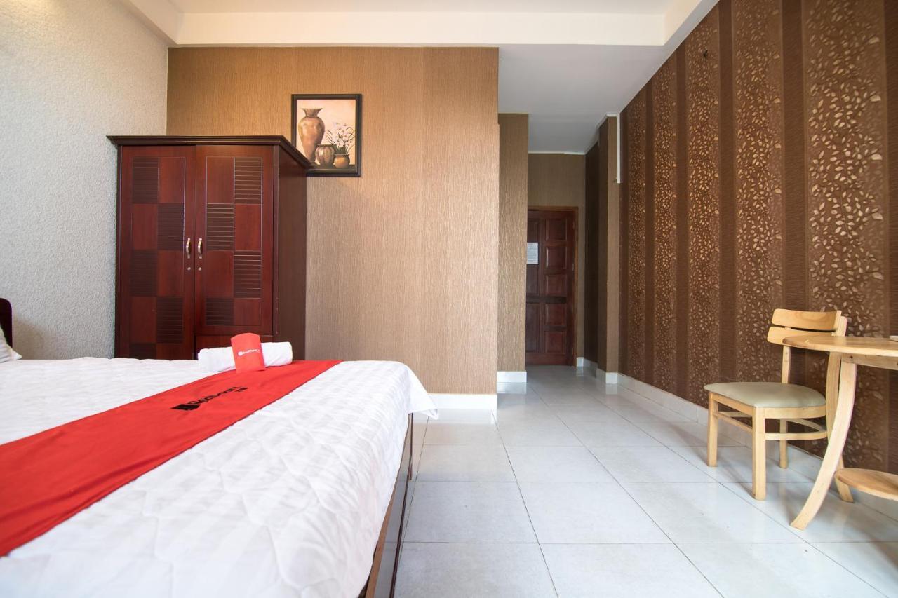Reddoorz Plus Near Aeon Mall Tan Phu 2 胡志明市 外观 照片
